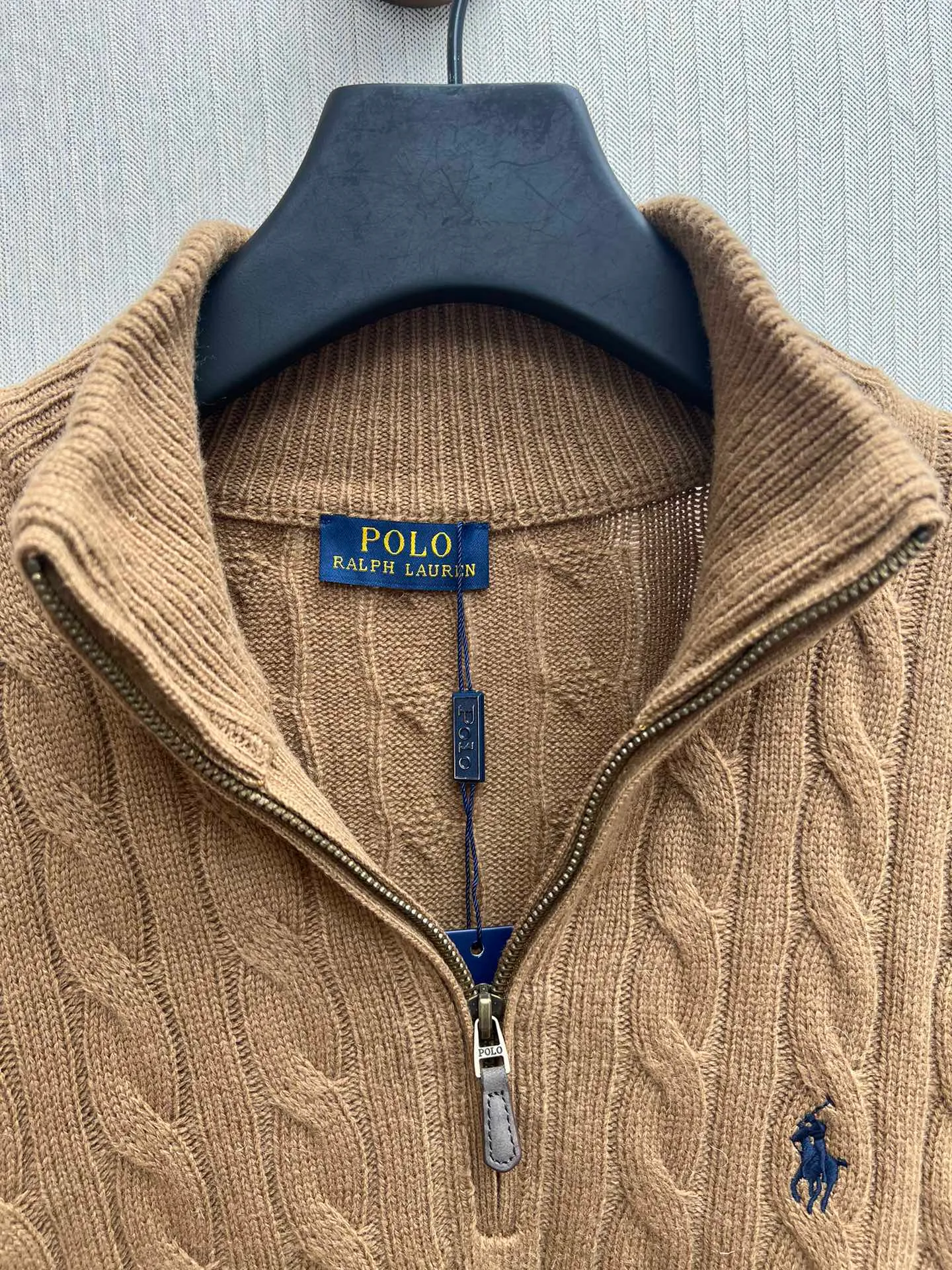 P500 Polo 25ss new solid color pony embroidered long-sleeved sweater, men's khaki, code number: S.M.L.XL.